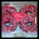 #sanvalentino #now #chiswick #valentines #londra #london #londonlife #doughnuts #love #ciambelle #red #heart #cuore #buco #inanticipo #bakery #cake #sweet