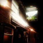 Gustarsi una birra sulle rive del Tamigi...al The Dove si può! #london #londra #hammersmith #uk #pub #food #drink #beer #birra #tamigi #thames #riverthames #pint #ale #pintofale